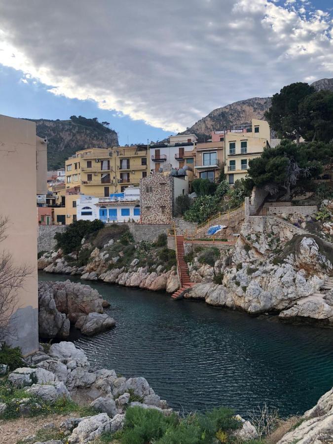 Casa Vacanze Da Maurizio Santa Flavia Bagian luar foto