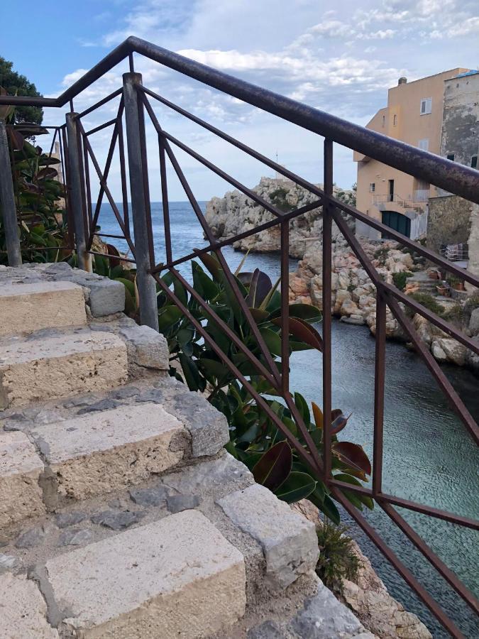 Casa Vacanze Da Maurizio Santa Flavia Bagian luar foto